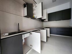 Kew Vale (D16), Terrace #585653011